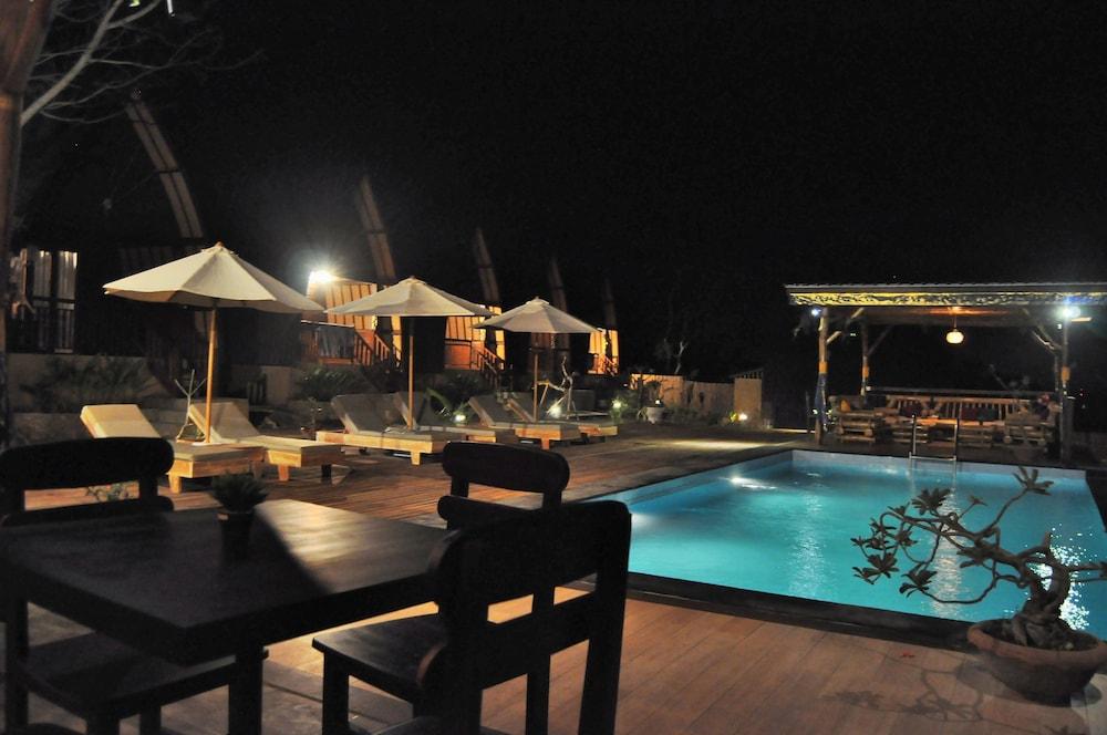 Batununggul Bataran Garden Cottage מראה חיצוני תמונה
